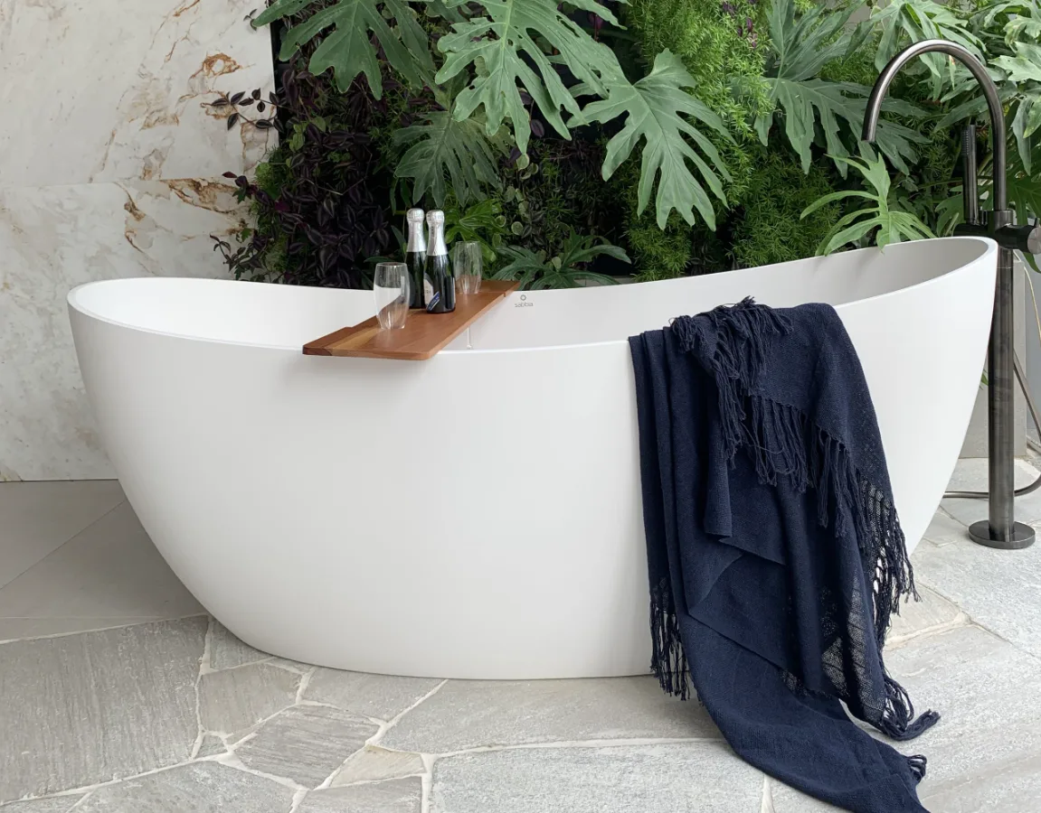 Banheira Sabbia Sampa 170 para 2 pessoas com 170cm de comprimento vista frontalAlgeria