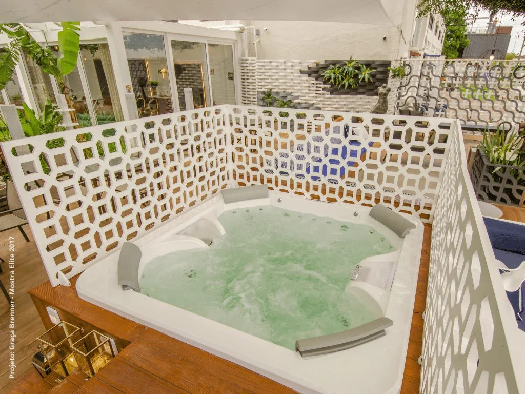 SPA Axell My Place 200 para 6 pessoas com 80 jatos, vista frontal detalhada