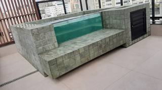 Spa de Cerâmica da Relaxy com frente de vidro em terraço